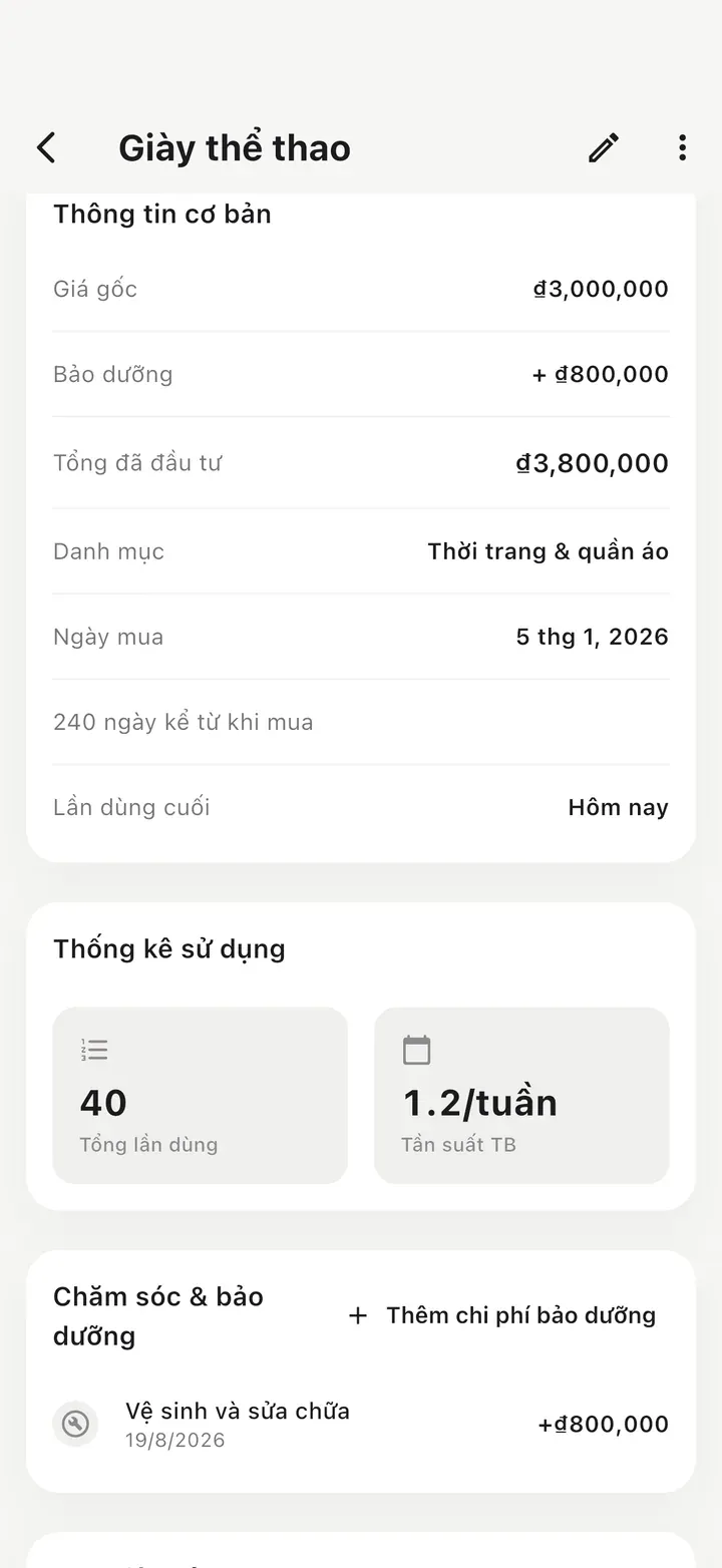 Trang chi tiết hiển thị giá gốc cộng bảo dưỡng thành tổng đã đầu tư, 40 lần dùng và bản ghi vệ sinh, sửa chữa trong mục Chăm sóc & bảo dưỡng.